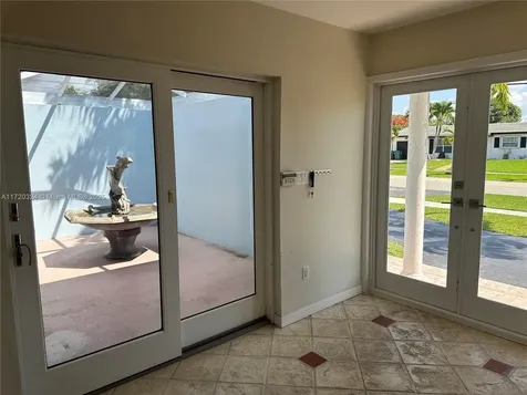 9920 SW 194th Street Cutler Bay FL 33157
