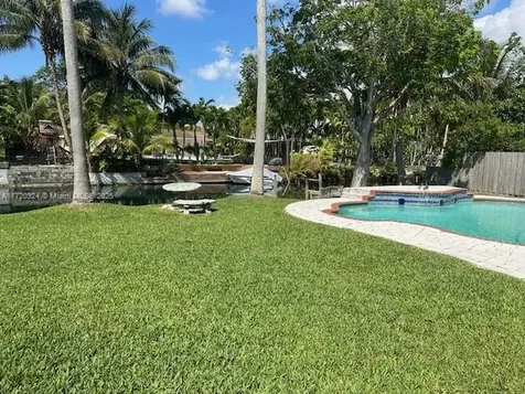 9920 SW 194th Street Cutler Bay FL 33157