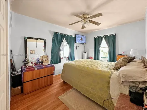 270 NW 118th Street Miami FL 33168