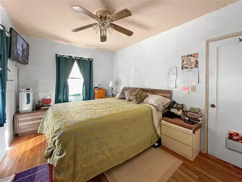 270 NW 118th Street Miami FL 33168