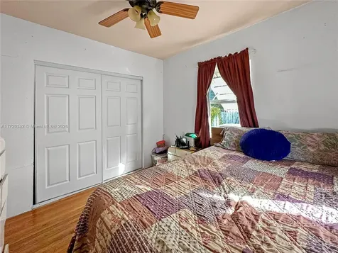 270 NW 118th Street Miami FL 33168