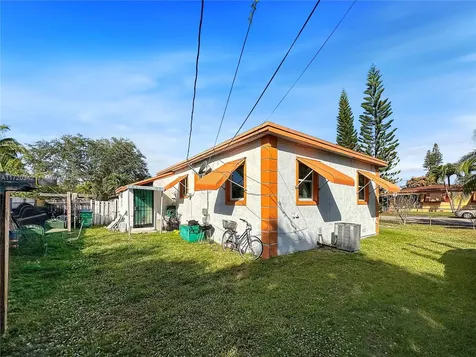 270 NW 118th Street Miami FL 33168