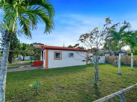 270 NW 118th Street Miami FL 33168