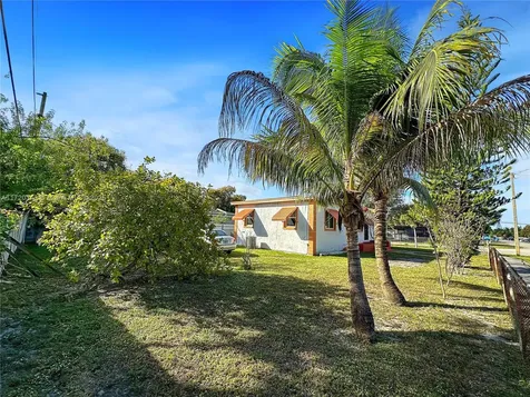 270 NW 118th Street Miami FL 33168
