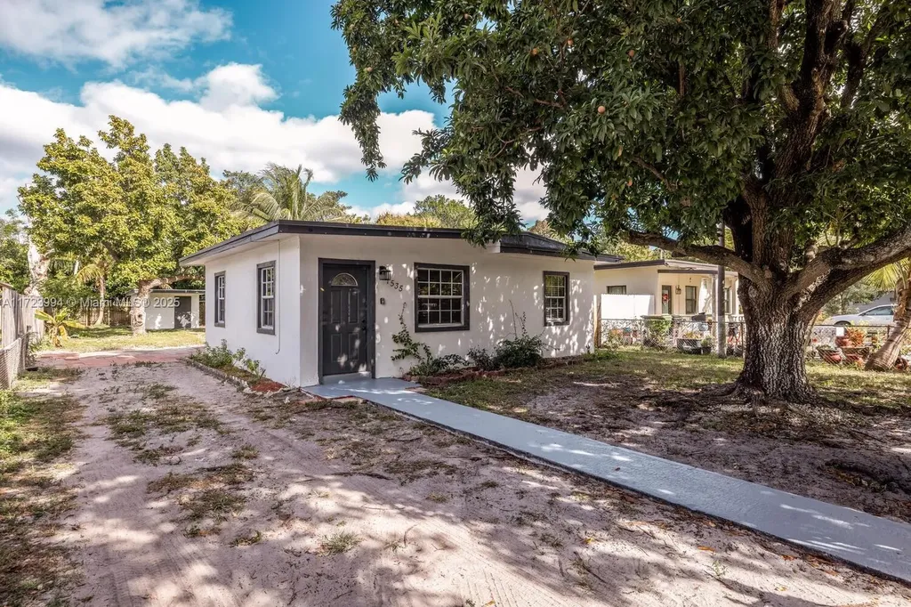 1535 NW 121st Street North Miami FL 33167