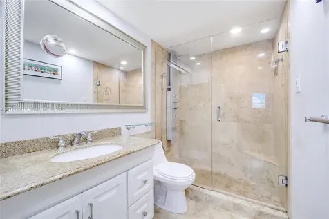 1615 Meridian Avenue Miami Beach FL 33139
