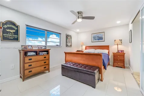 1615 Meridian Avenue Miami Beach FL 33139
