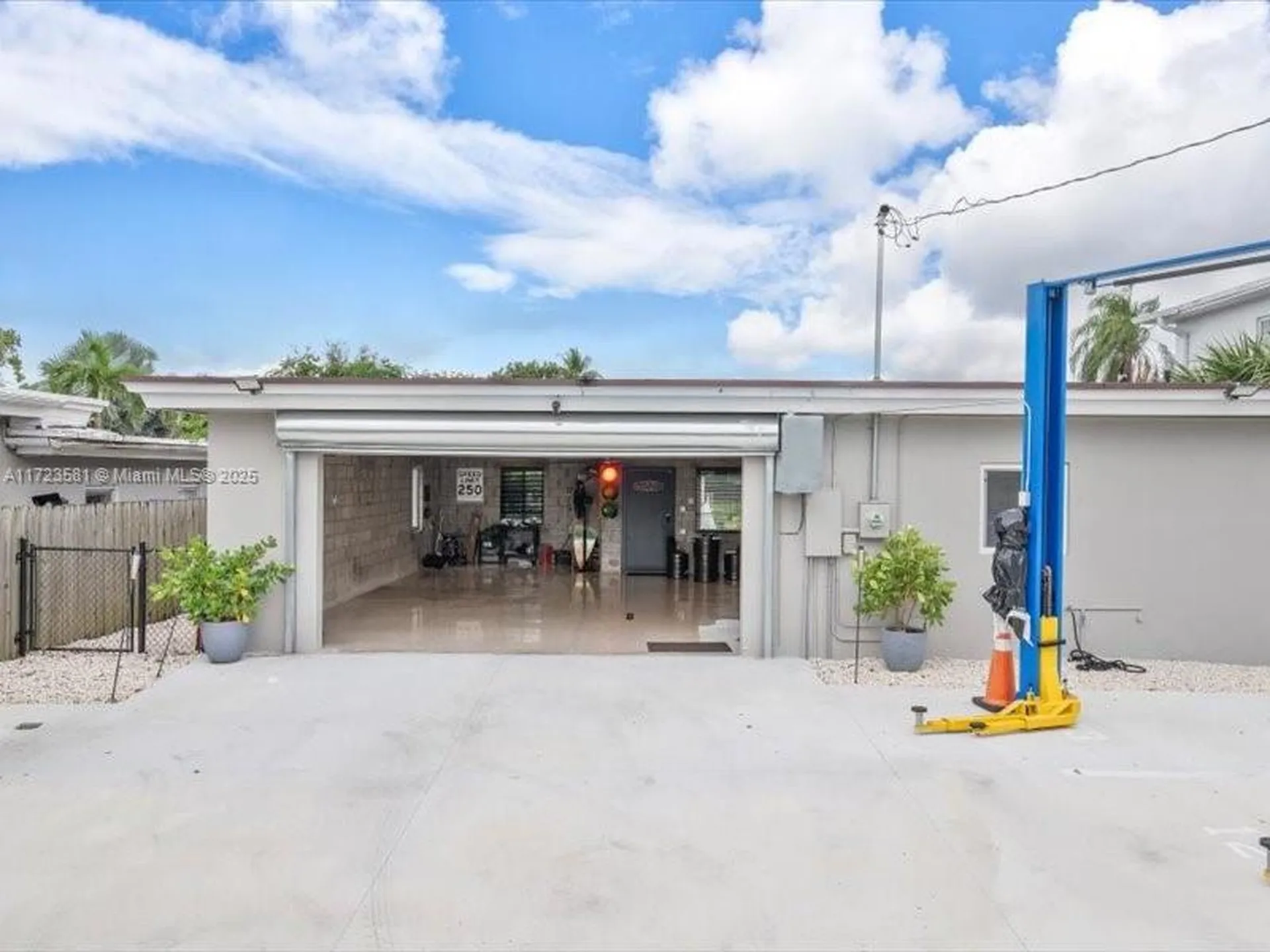2404 Hollywood Boulevard Hollywood FL 33020