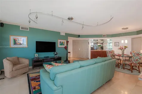6301 Collins Avenue Miami Beach FL 33141