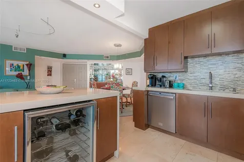 6301 Collins Avenue Miami Beach FL 33141