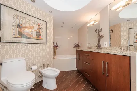 6301 Collins Avenue Miami Beach FL 33141