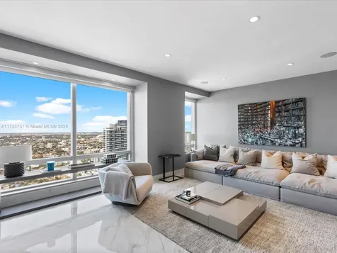 1425 Brickell Avenue Miami FL 33131