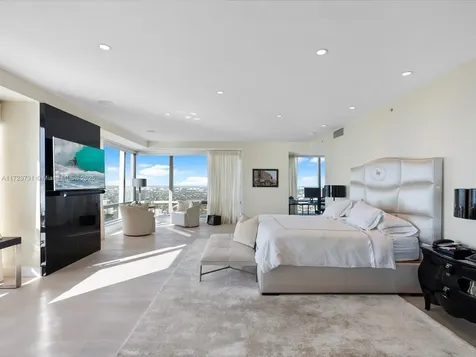 1425 Brickell Avenue Miami FL 33131