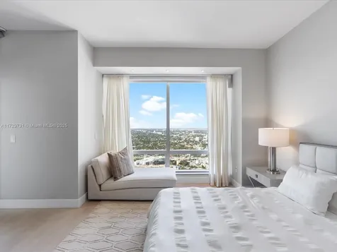 1425 Brickell Avenue Miami FL 33131