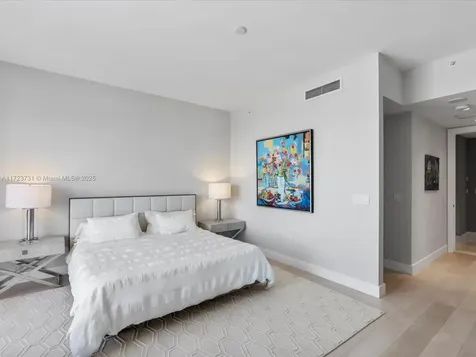 1425 Brickell Avenue Miami FL 33131