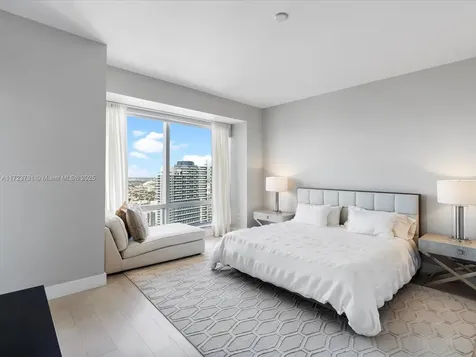 1425 Brickell Avenue Miami FL 33131