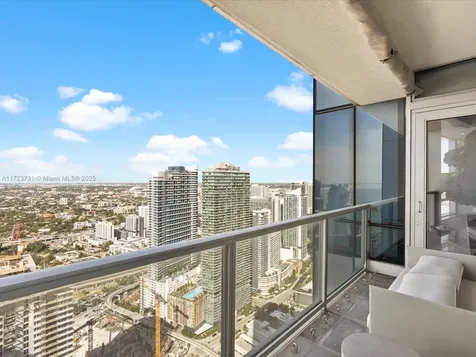 1425 Brickell Avenue Miami FL 33131