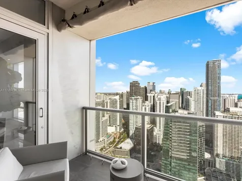 1425 Brickell Avenue Miami FL 33131