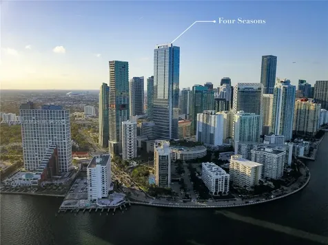 1425 Brickell Avenue Miami FL 33131