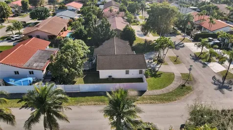 5205 SW 102nd Place Miami FL 33165