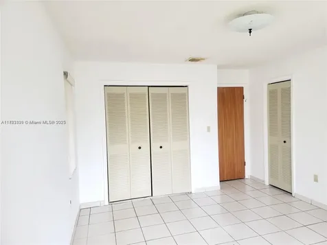 5205 SW 102nd Place Miami FL 33165
