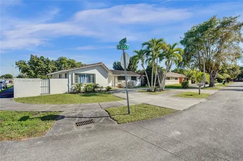5205 SW 102nd Place Miami FL 33165