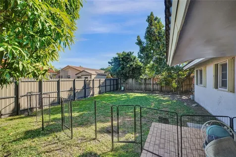 5205 SW 102nd Place Miami FL 33165