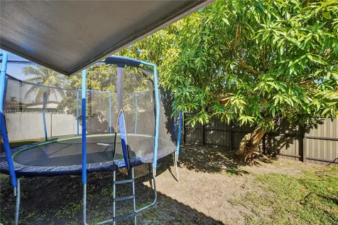 5205 SW 102nd Place Miami FL 33165