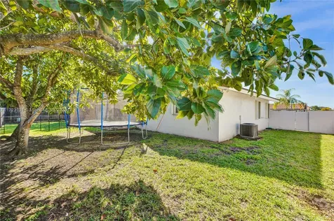 5205 SW 102nd Place Miami FL 33165