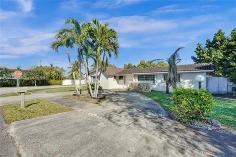 5205 SW 102nd Place Miami FL 33165