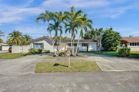 5205 SW 102nd Place Miami FL 33165