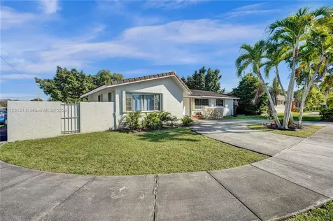 5205 SW 102nd Place Miami FL 33165