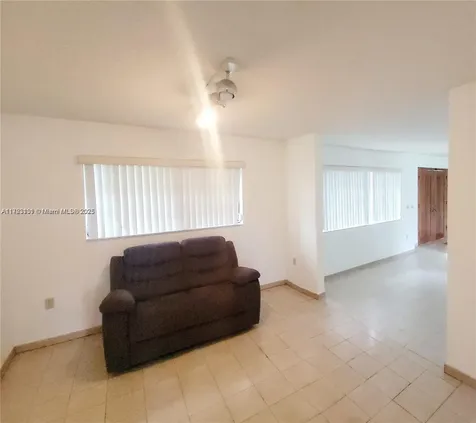 5205 SW 102nd Place Miami FL 33165