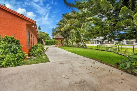 22150 SW 132nd Avenue Miami FL 33170