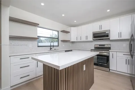 233 SW 7th Avenue Boynton Beach FL 33435