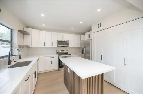 233 SW 7th Avenue Boynton Beach FL 33435