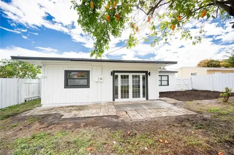 233 SW 7th Avenue Boynton Beach FL 33435