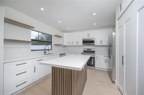 233 SW 7th Avenue Boynton Beach FL 33435