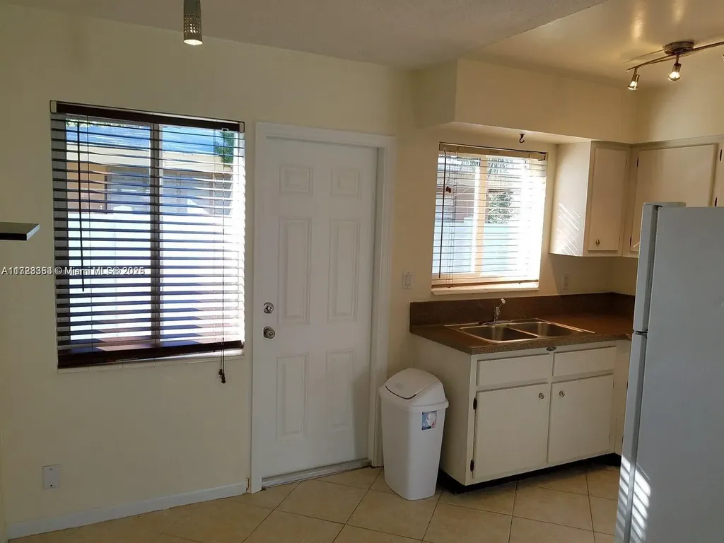 1231 NE 23rd Avenue Pompano Beach FL 33062