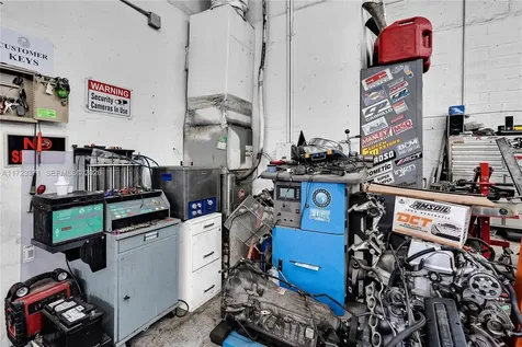 2700 W 79th Street Hialeah FL 33016