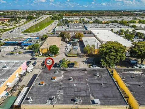 2700 W 79th Street Hialeah FL 33016