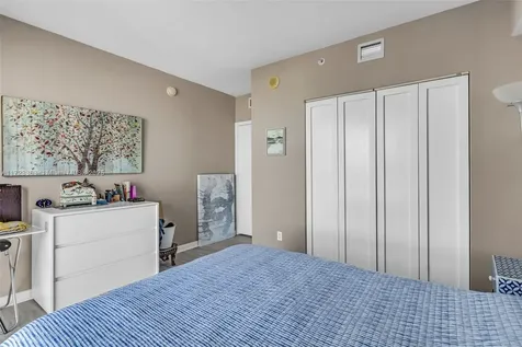 325 S Biscayne Boulevard Miami FL 33131