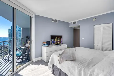 325 S Biscayne Boulevard Miami FL 33131