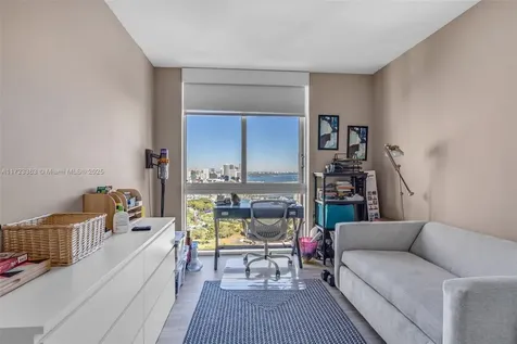 325 S Biscayne Boulevard Miami FL 33131