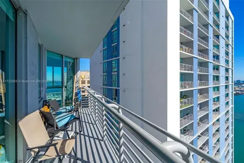 325 S Biscayne Boulevard Miami FL 33131