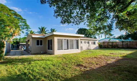 3220 NW 4th Court Lauderhill FL 33311