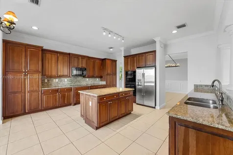 7945 SW 193rd Street Cutler Bay FL 33157