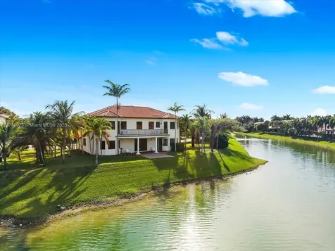 7945 SW 193rd Street Cutler Bay FL 33157