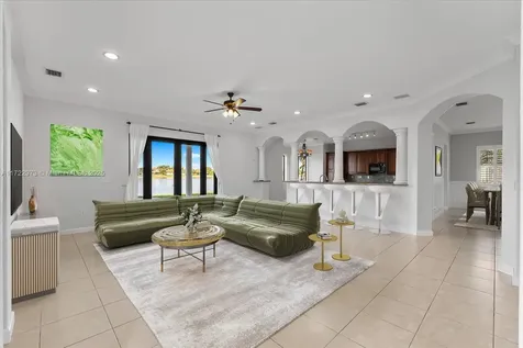 7945 SW 193rd Street Cutler Bay FL 33157