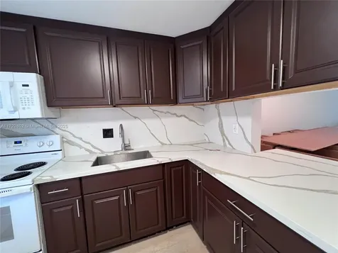7400 NW 4th Place Margate FL 33063